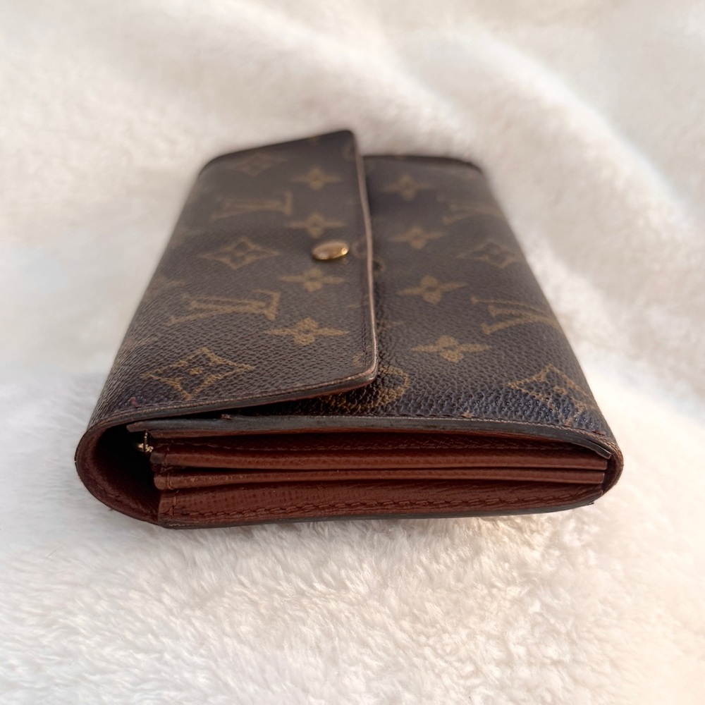 Louis Vuitton Sarah Monogram Wallet - Picture 3 of 11